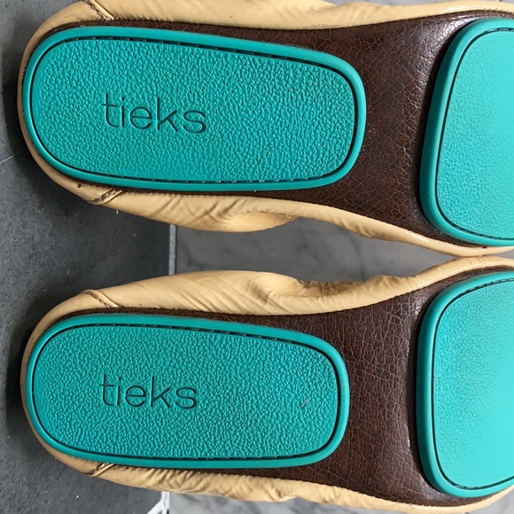 ✨Tieks Biscotti Patent Sz 7✨ - Picture 9 of 12